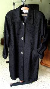 Elegant Ladies Winter Wool Coat - Label "Coachman"