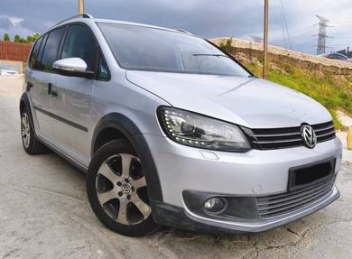 2012 Volkswagen Cross Touran TSI