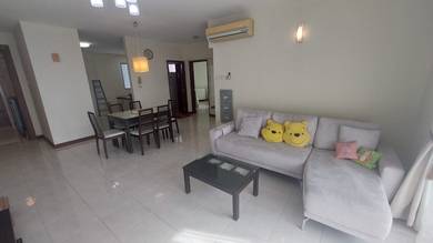 Condominium For Rent in Miami Green