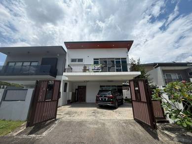 Semi-Detached House For Sale in Rawang,SGR