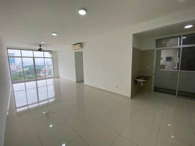 Condominium For Rent in Midfields