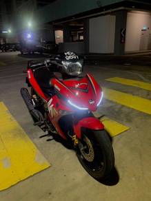 Yamaha Y15ZR