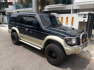 Mitsubishi Pajero in Senai, JHR
