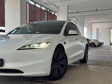 Tesla Model 3 LONG RANGE AWD (ENHANCED AUTOPILOT) in Sungai Besi, KUL