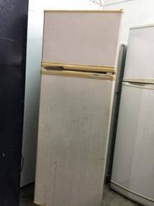 2 Doors Ice Refrigerator Freezer Fridge Peti Sharp