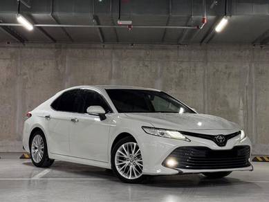 2020 Toyota Camry V