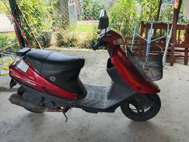 Suzuki V100