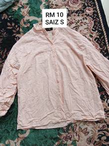 Blouse Wanita
