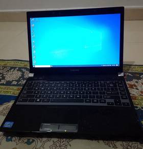Laptop Toshiba i5 (Smooth & Slim) - padu