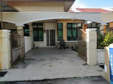 Room in Batu Berendam, MLK