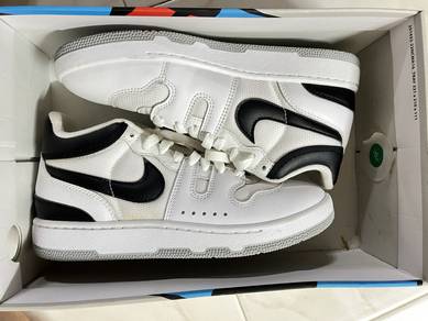 NIKE Attack OG