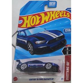 HW Custom '18 Ford Mustang GT Blue white stripe