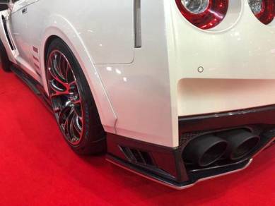 Varis 2017 Rear Under Spat Nissan GTR GTR35 R35