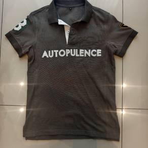 *Grey Polo-T*