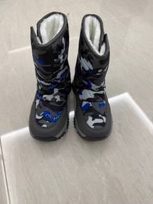 Winter shoes for kids size 33