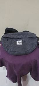 Herschel Pouch bag
