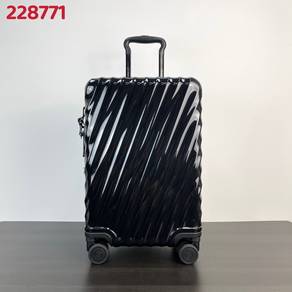 TUMI 19 Degree International Expandable 4-Wheeled