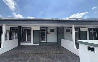 Room in Dengkil, SGR