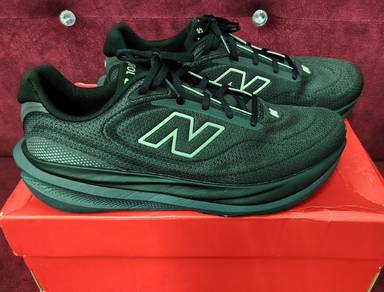 New Balance 1080 V15
