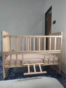 crib with mattress