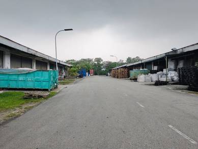 Warehouse / Factory For Sale in Bukit Beruntung,SGR