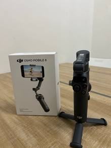 DJI OSMO MOBILE 8(Combo with CANDC tripod)