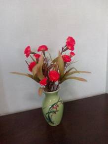 Vintage Flower Vase & Flowers