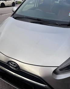 Toyota Sienta V in Bayan Lepas, PNG