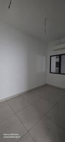 Condominium For Rent in Oasis 2 Residence