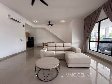 Room in Setia Alam, SGR
