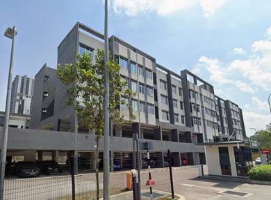 Townhouse Condo For Sale in Affiniti Residence