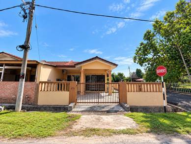 1-storey Terraced House For Sale in Telok Mas,MLK