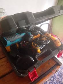 Mini grender
& Pemutar skru