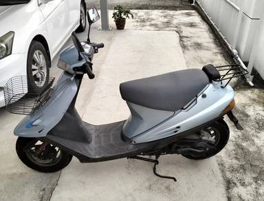 Suzuki AG100