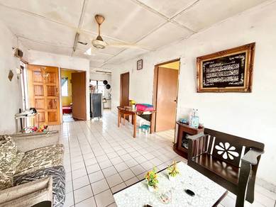 Flat For Sale in Gugusan Dahlia