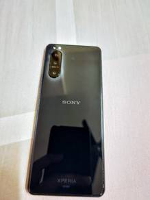 Sony Xperia 5 ii to let go