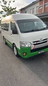 * Toyota hiace 2015  * diesel 2.5 * Interior VIP G