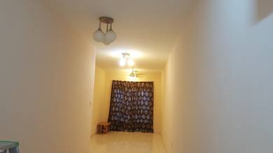 Condominium For Sale in Metropolitan Square