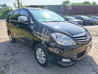 2011 Toyota Innova G