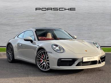 Porsche 911 Carrera 4S CARRERA 4S in Old Klang Road, KUL