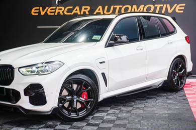 BMW X5 xDRIVE45e M SPORT in Sri Petaling, KUL