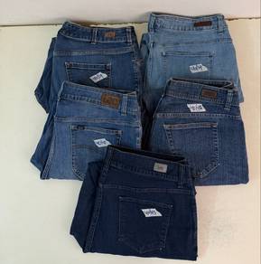 Lee Jeans Women Combo.