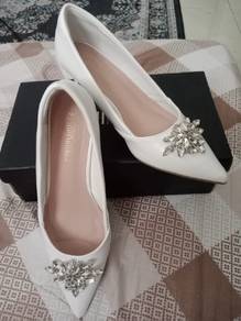 kasut nikah