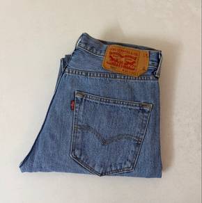 Levi’s 501 sz 31.))
