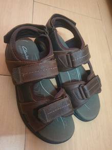 Sandal Clarks New!