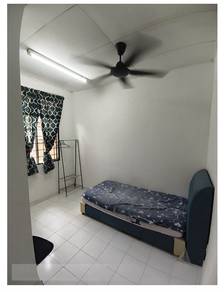 Room in Kajang, SGR