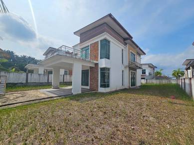 Bungalow House For Sale in Paya Rumput,MLK