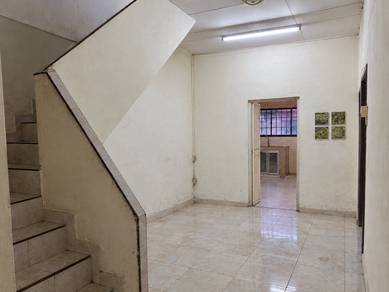 1.5-storey Terraced House For Sale in Selayang,SGR