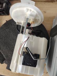 Mercedes W156 FUEL PUMP