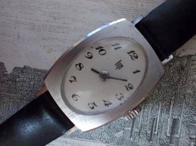 Vintage Lip lady watch